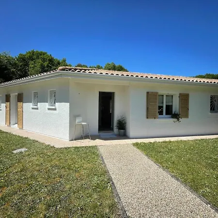Villa Aux Portes Du Medoc Saint-Aubin-de-Medoc